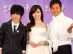 徐乃麟侯佩岑携手跨年夜 张芸京自曝将首尝“湿背秀”