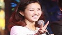 何洁自曝靠整容减肥