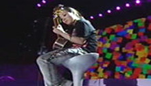 2011快乐女声西安唱区晋级赛50进30：王保庆吉他弹唱
